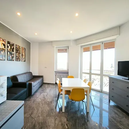 Astrid House Apartamento *