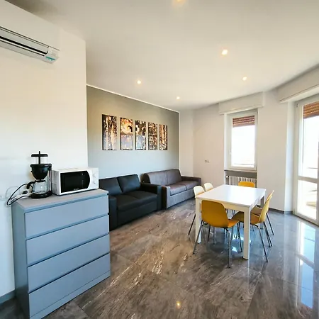 Astrid House Apartamento Stresa