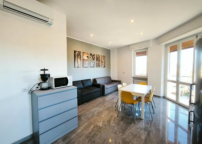 Astrid House Апартаменты Стреза