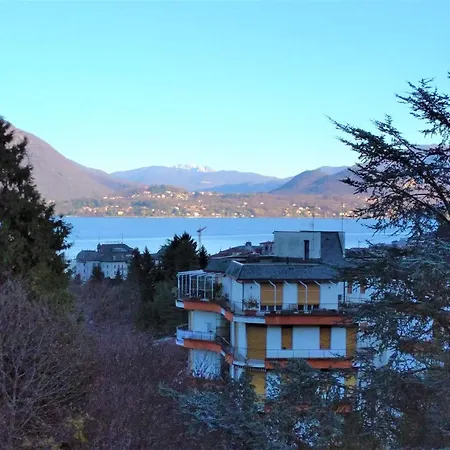 Apartament Astrid House Stresa